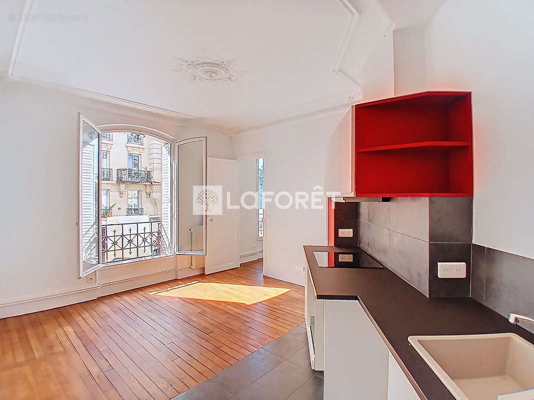 Appartement à PARIS-15E