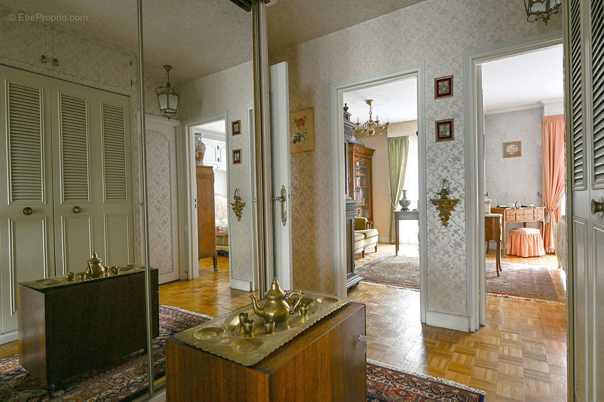 Appartement à VERSAILLES