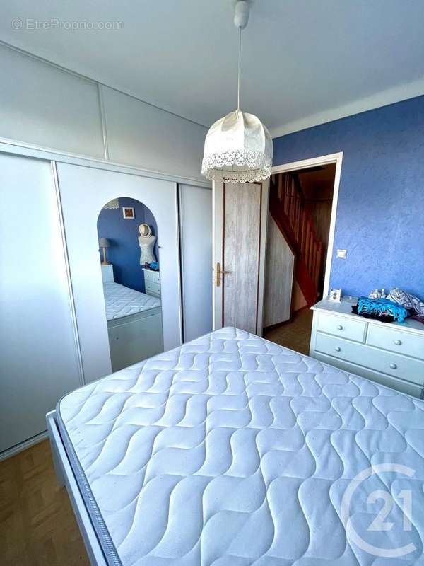 Appartement à MARSEILLE-4E