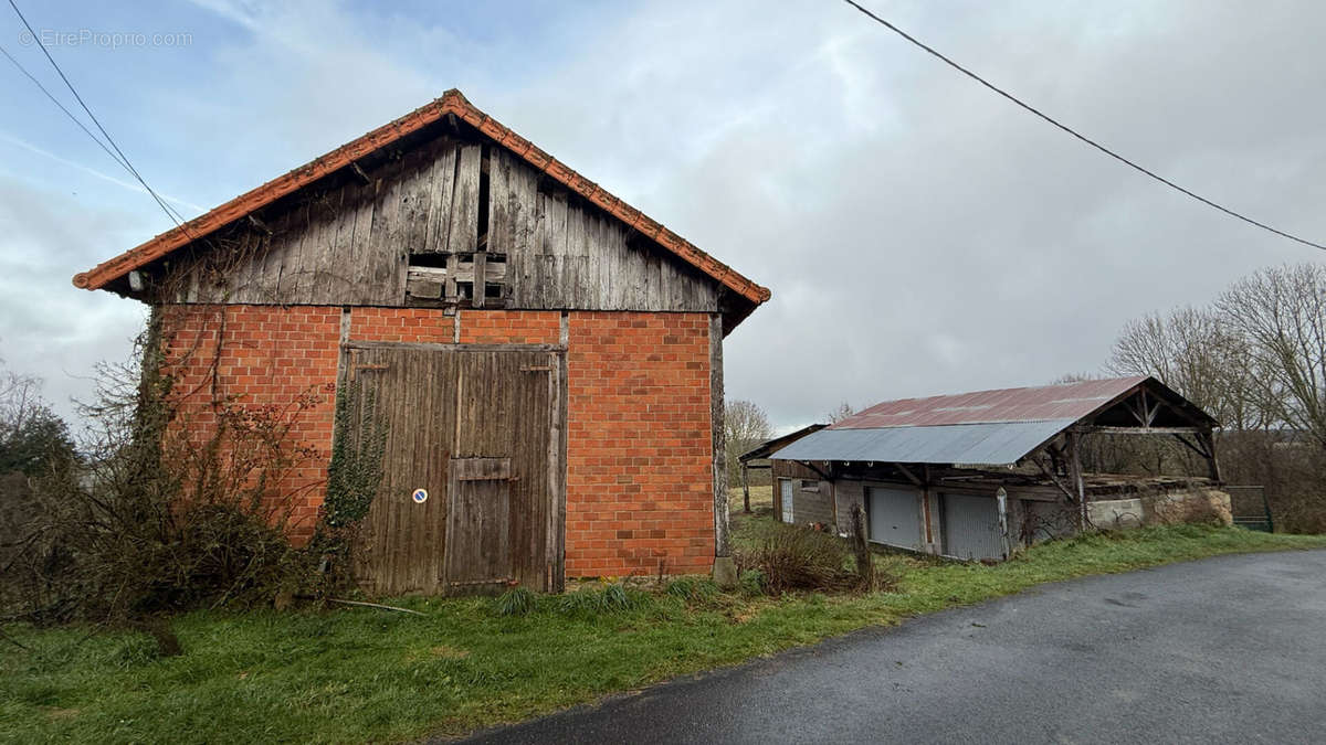 Maison à LE BOURG-D&#039;HEM