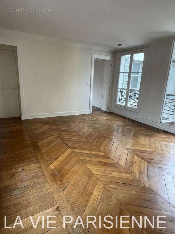 Appartement à PARIS-9E