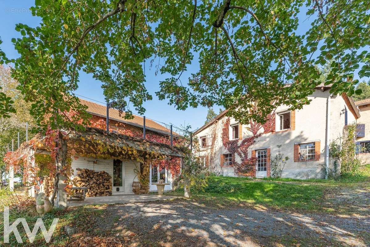 Maison à BUSSIERES