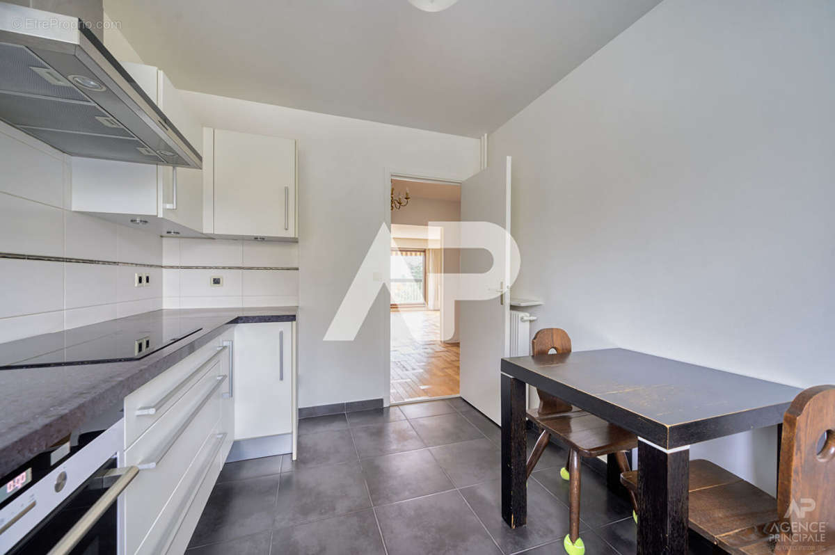 Appartement à RUEIL-MALMAISON