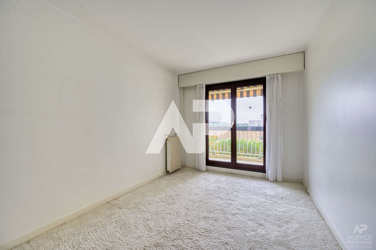 Appartement à RUEIL-MALMAISON