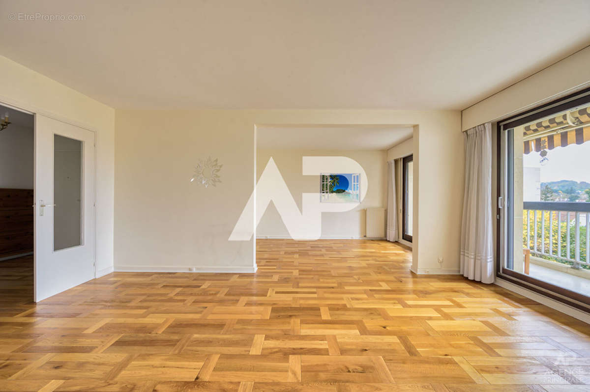 Appartement à RUEIL-MALMAISON