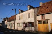 Appartement à SAINT-PIERRE-LE-MOUTIER