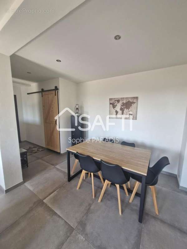 Photo 2 - Appartement à FAYENCE