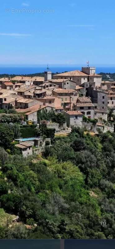 Maison à TOURRETTES-SUR-LOUP