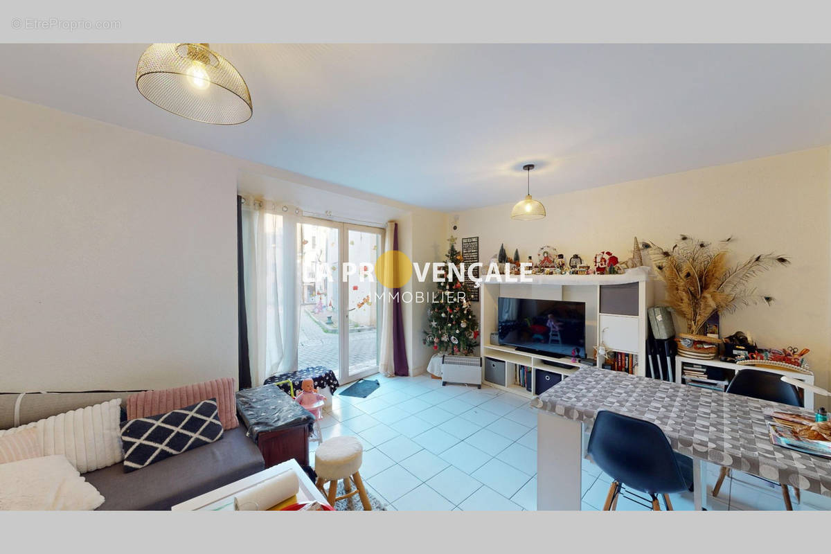 Appartement à TRETS