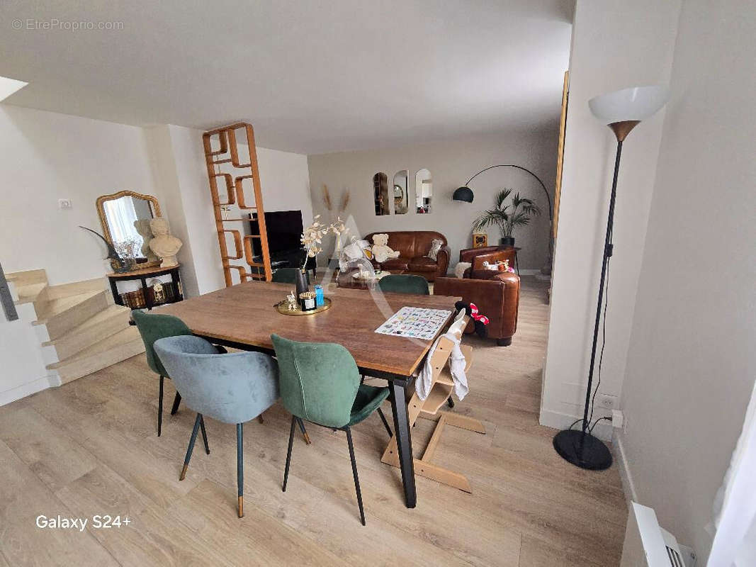 Appartement à PARIS-11E