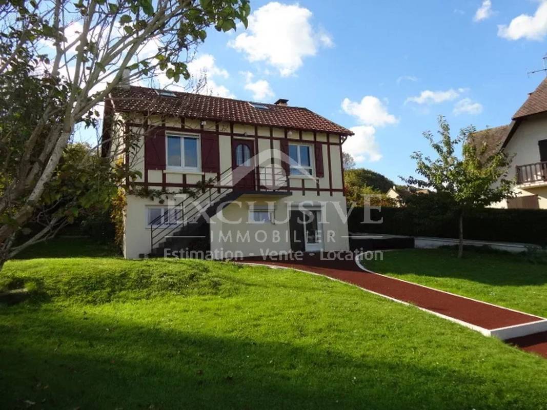 Maison à SAINT-ARNOULT