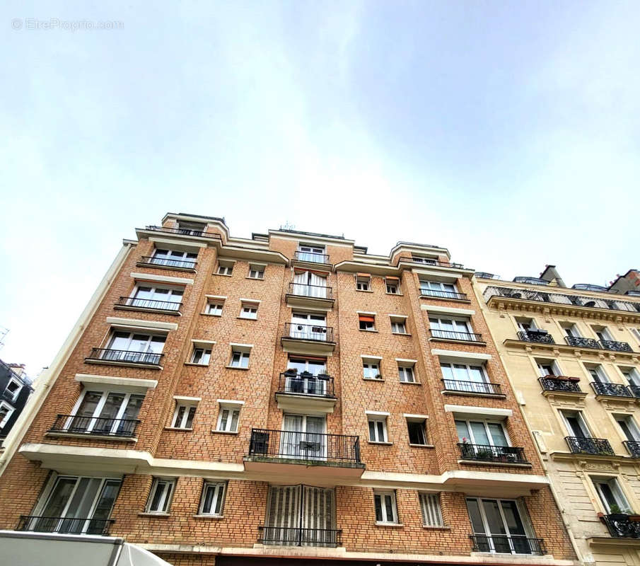 Appartement à PARIS-9E