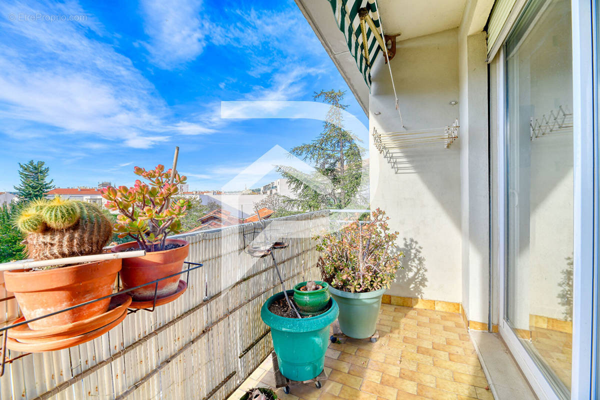 Appartement à NIMES