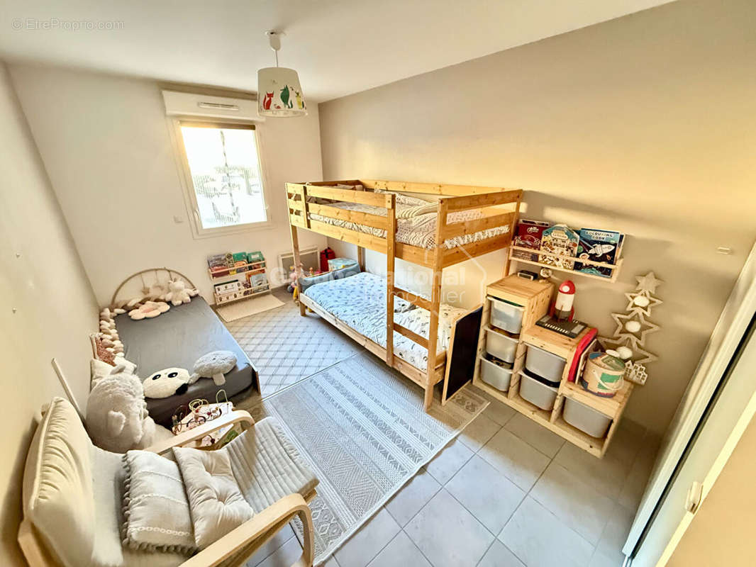 Appartement à SEPTEMES-LES-VALLONS