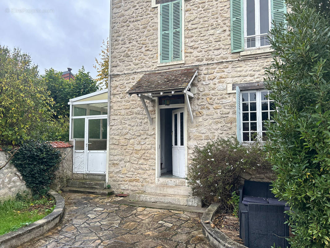 Maison à MANTES-LA-JOLIE