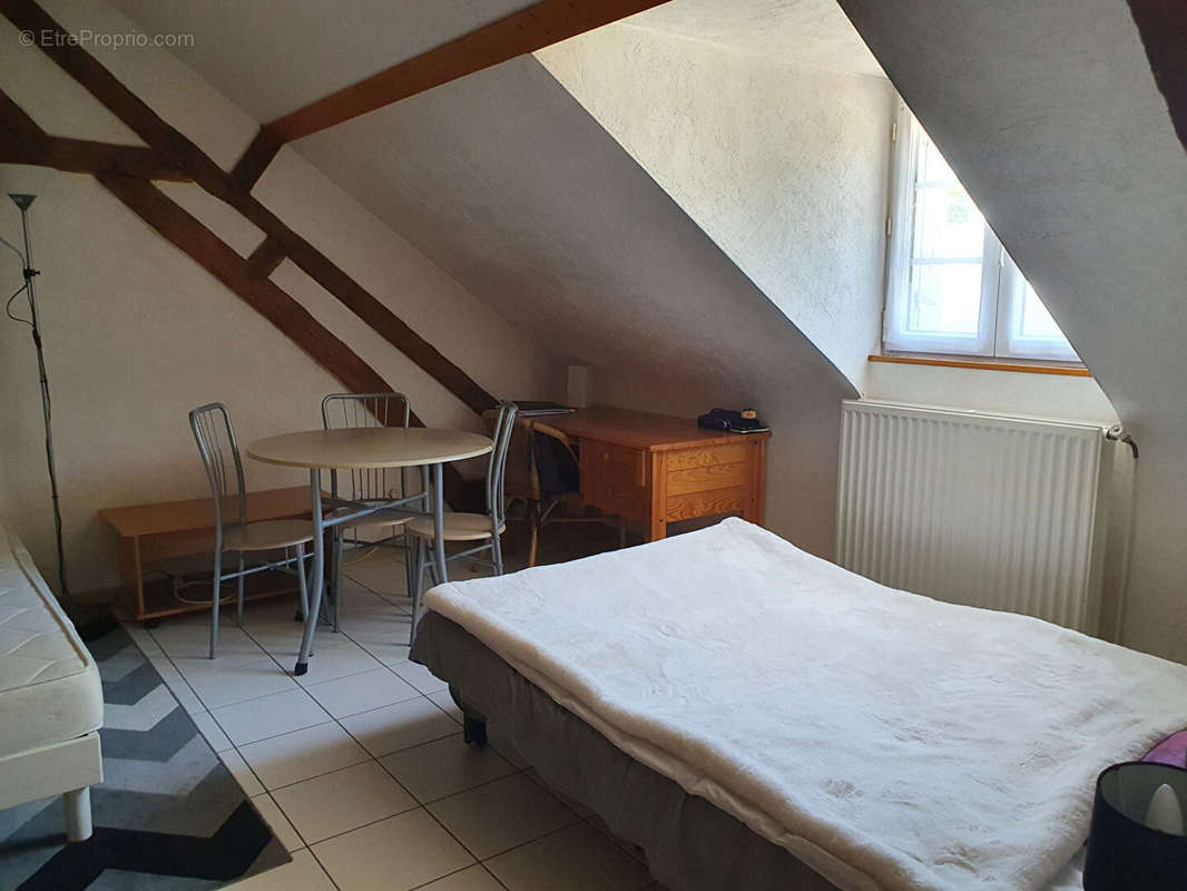 Appartement à PARCAY-MESLAY