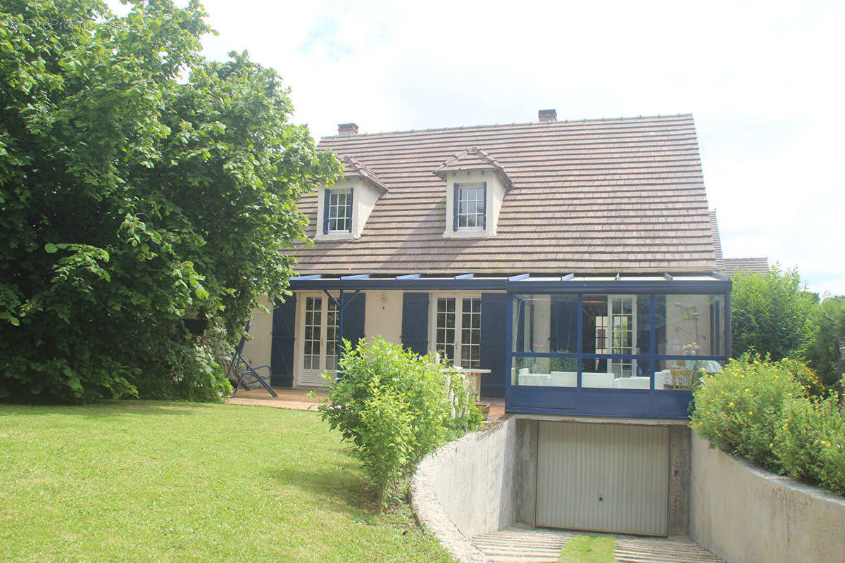 Maison à NEUILLY-EN-THELLE