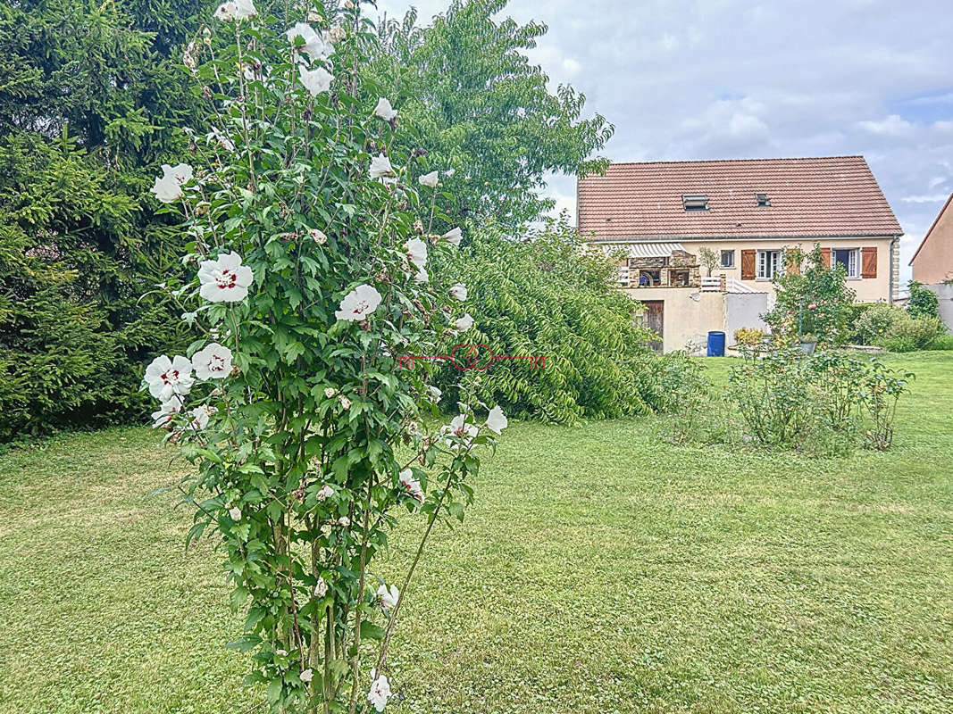 Maison à BETHENIVILLE