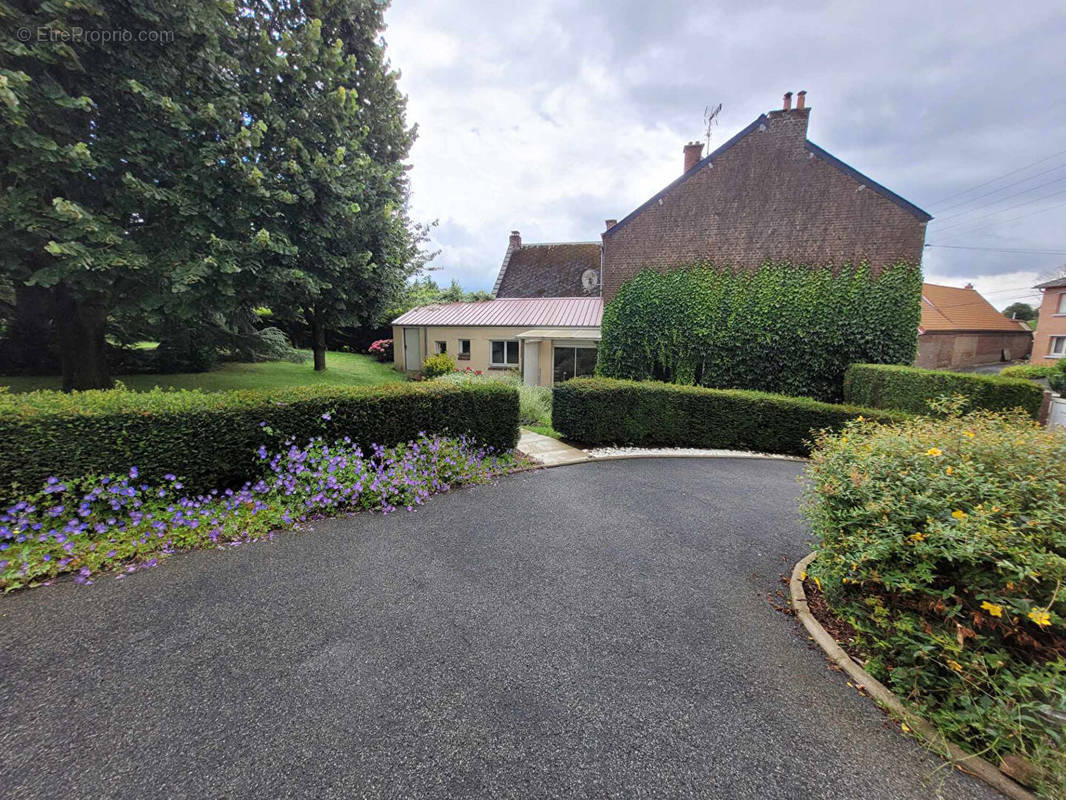 Maison à MONTIGNY-EN-CAMBRESIS