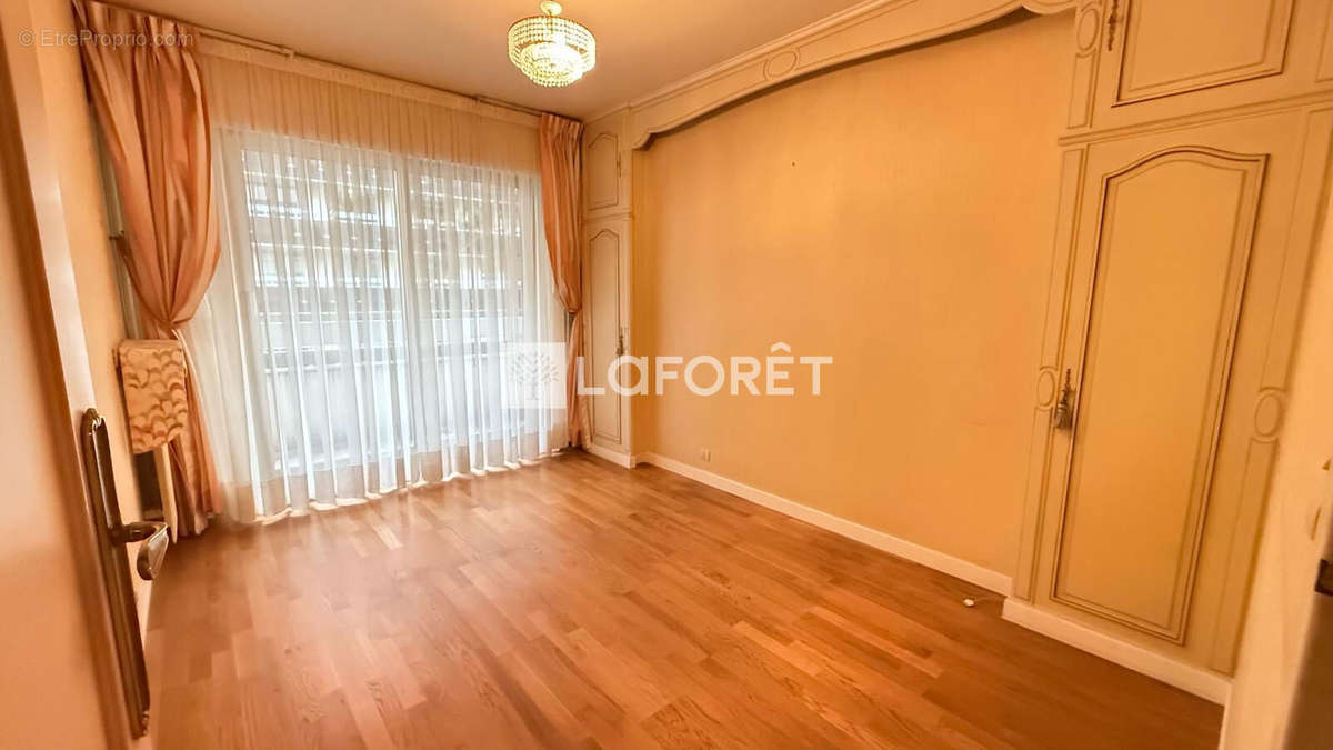 Appartement à PARIS-12E