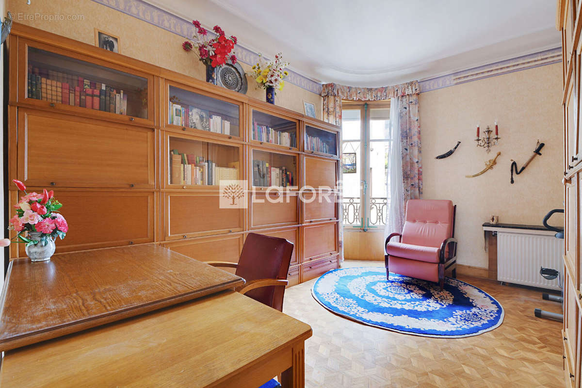 Appartement à PARIS-12E