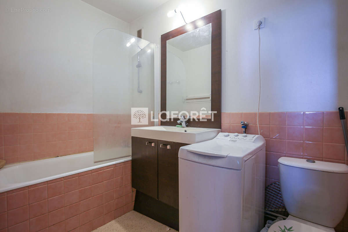 Appartement à PARIS-14E