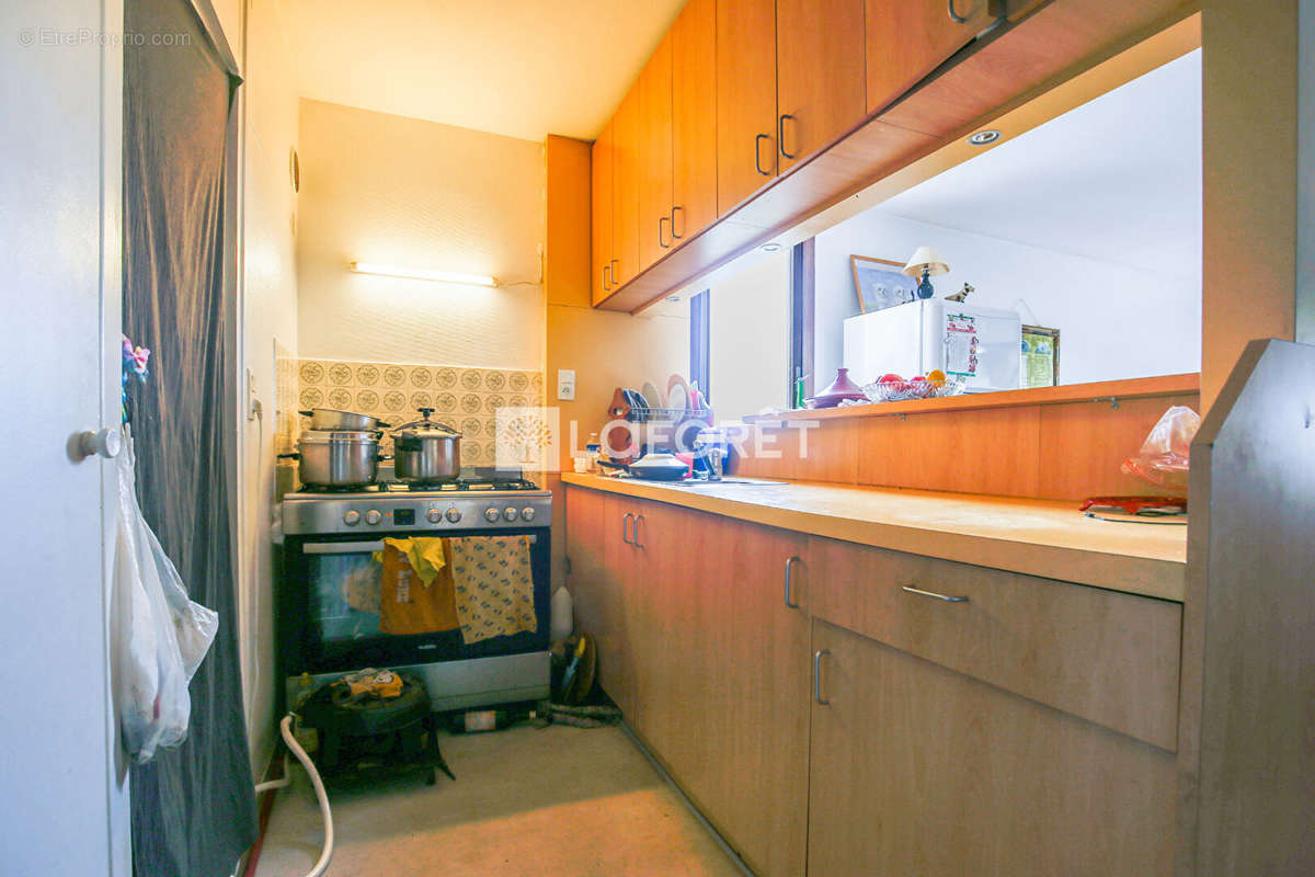 Appartement à PARIS-14E