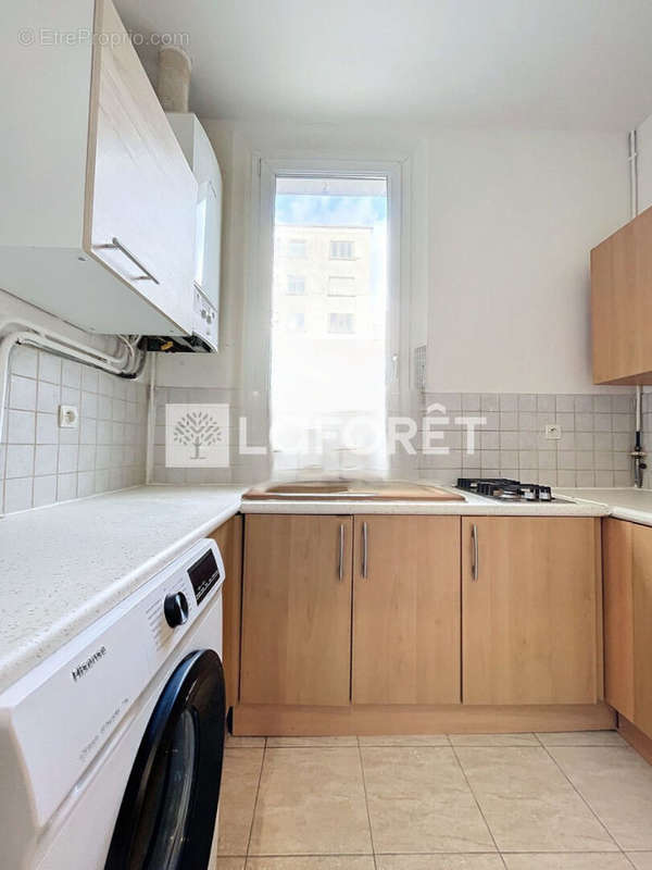 Appartement à PARIS-14E