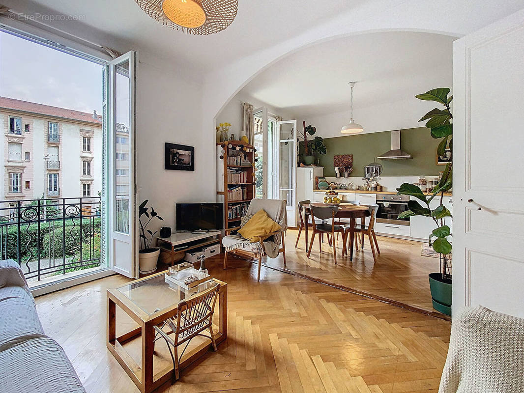 Appartement à NICE