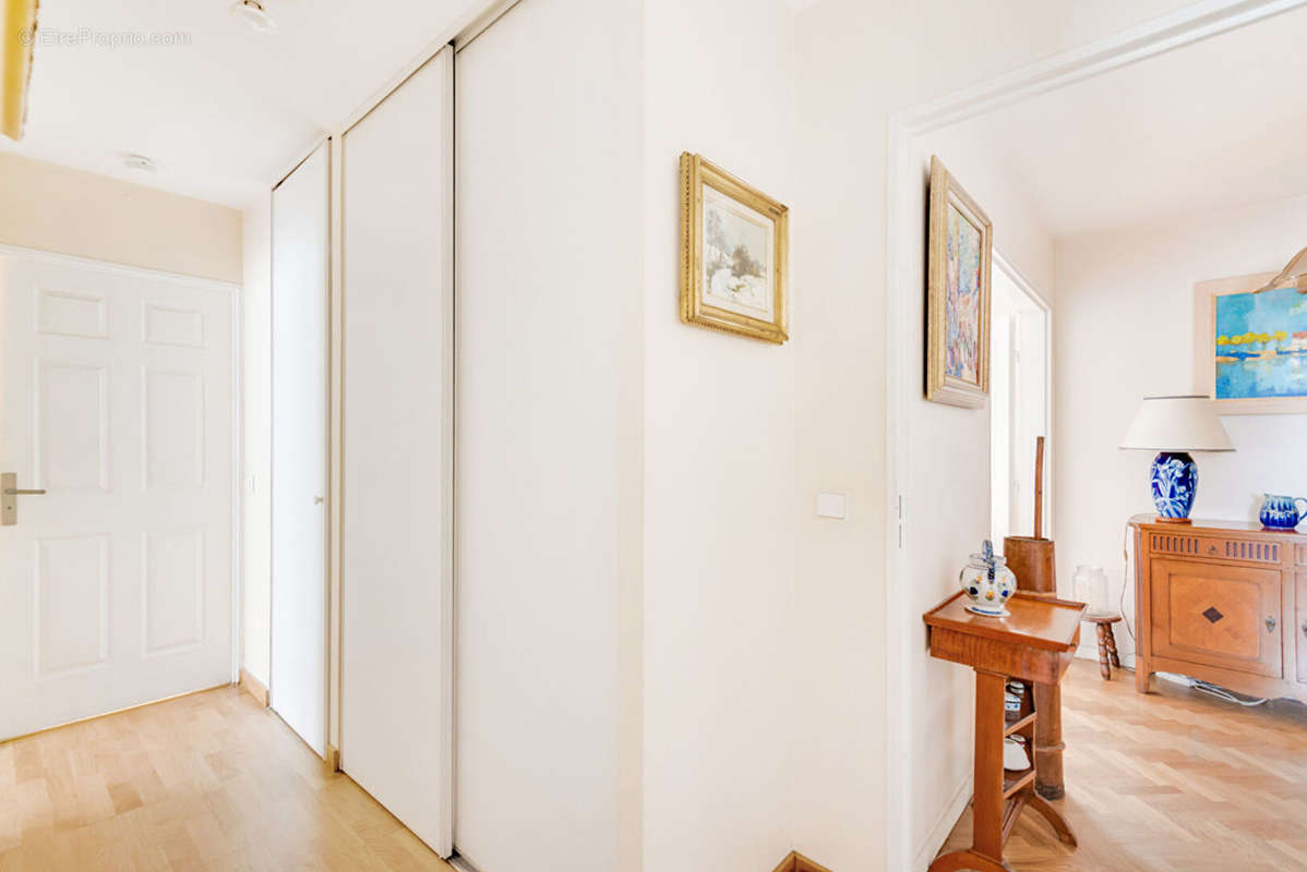 Appartement à PARIS-20E