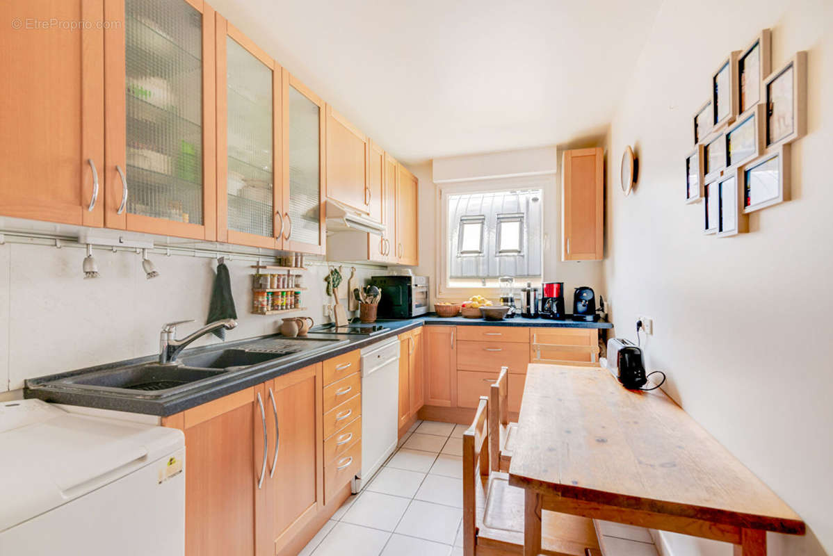 Appartement à PARIS-20E