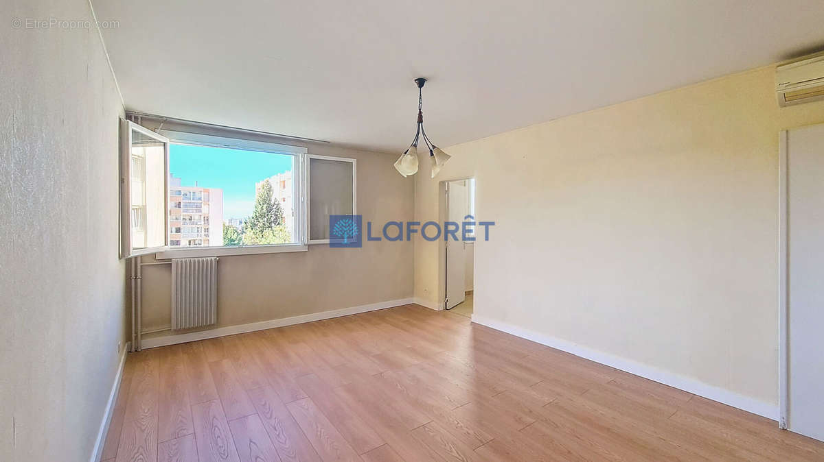 Appartement à MARSEILLE-11E