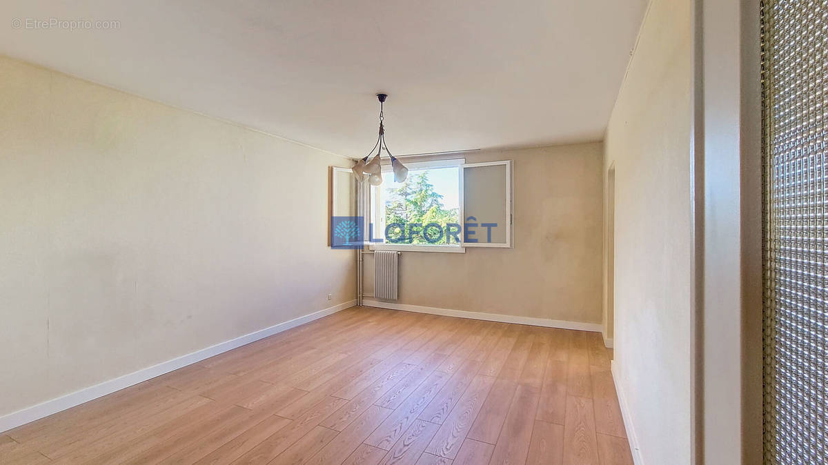 Appartement à MARSEILLE-11E