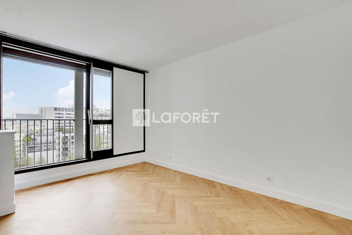 Appartement à PARIS-15E