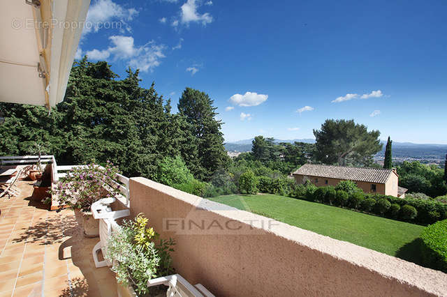 Appartement à AIX-EN-PROVENCE