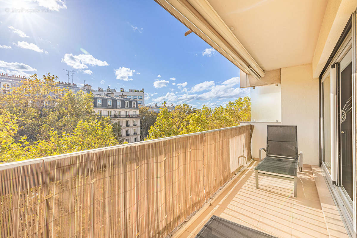 Appartement à PARIS-20E