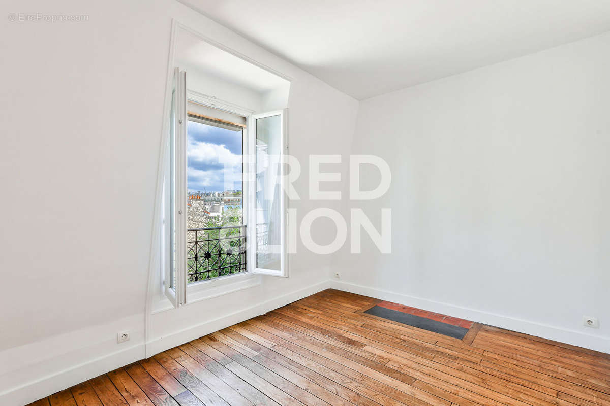 Appartement à PARIS-15E