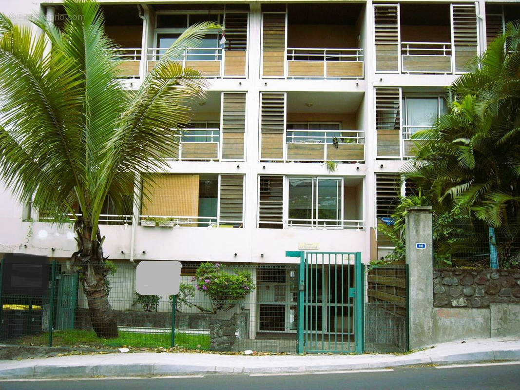 Appartement à SAINT-DENIS