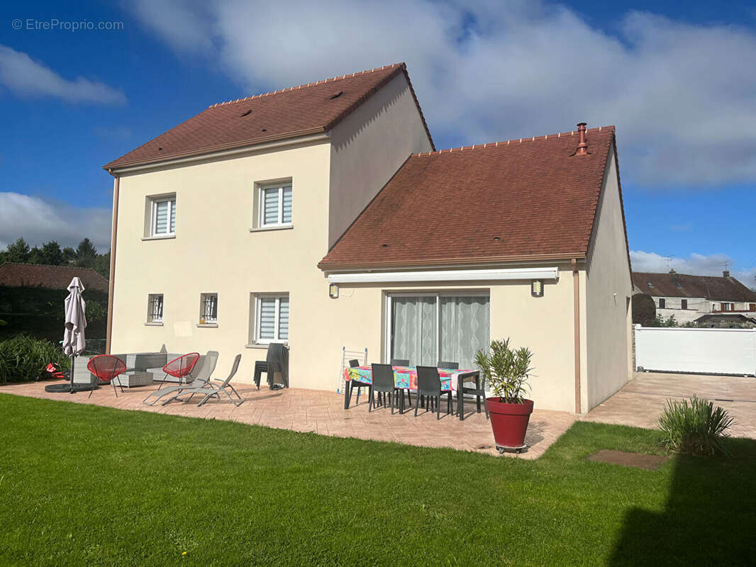 Maison à COULOMMIERS