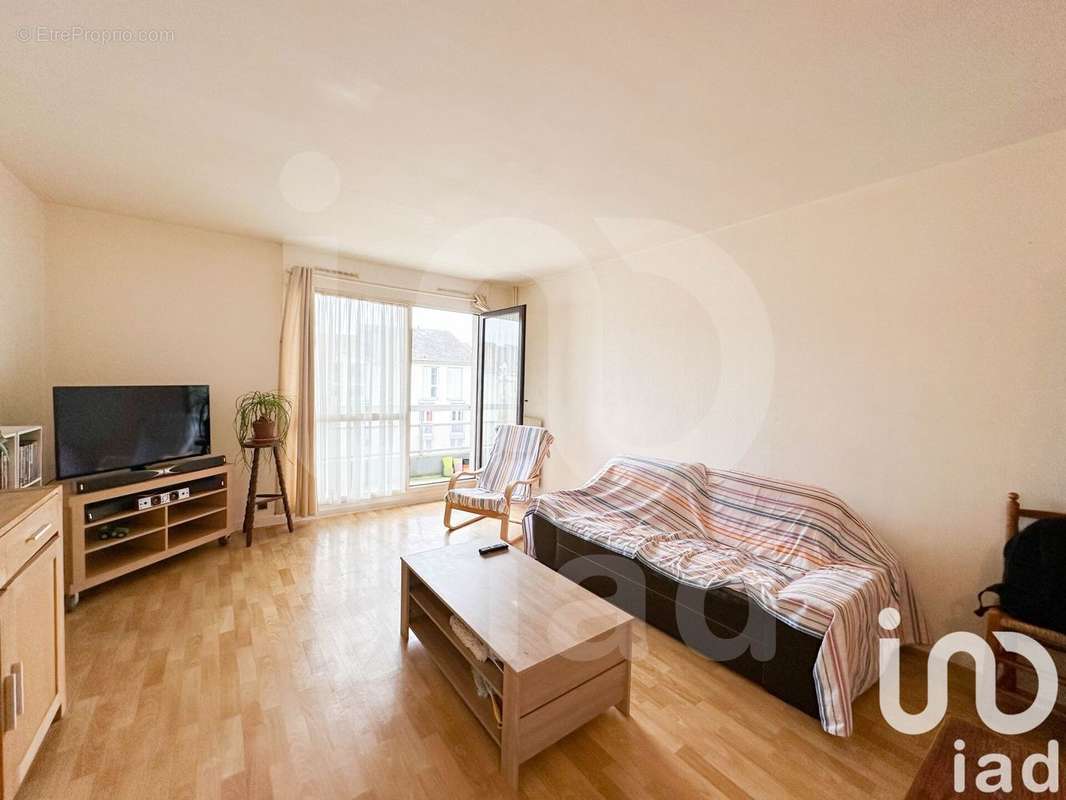 Photo 2 - Appartement à MARGNY-LES-COMPIEGNE