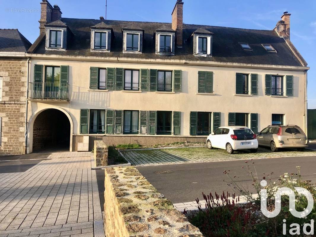 Photo 1 - Appartement à LASSAY-LES-CHATEAUX