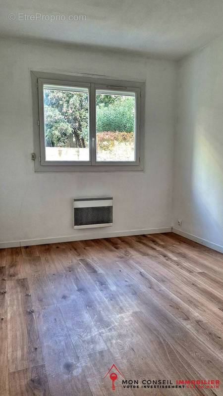 Appartement à MARSEILLE-7E