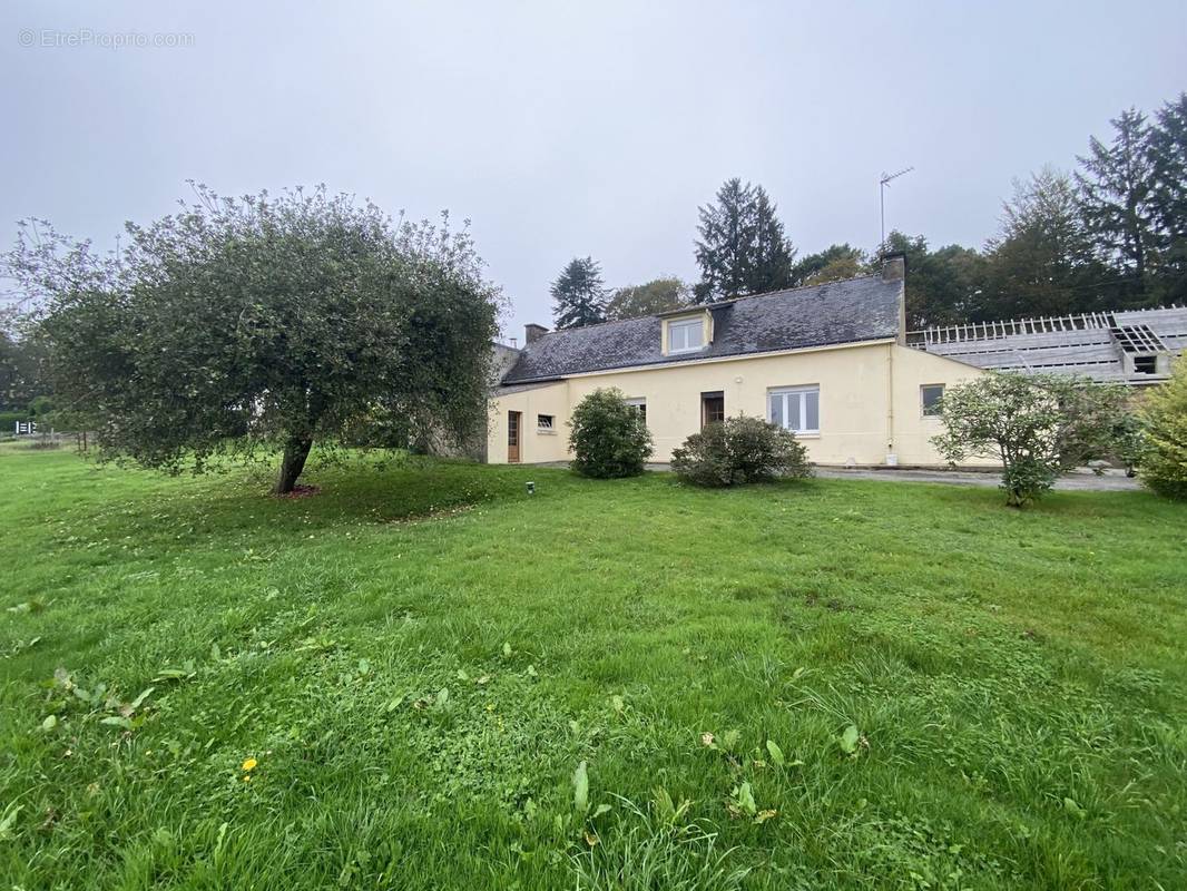 Maison à LANGUIDIC