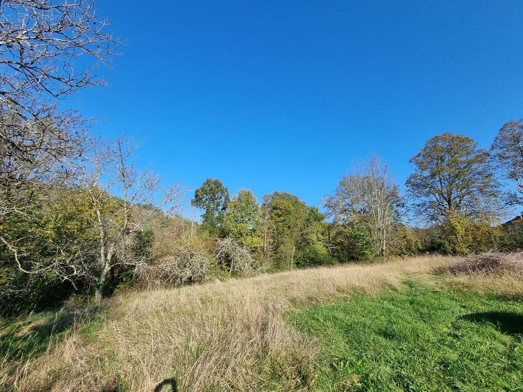 Terrain à PERIGUEUX