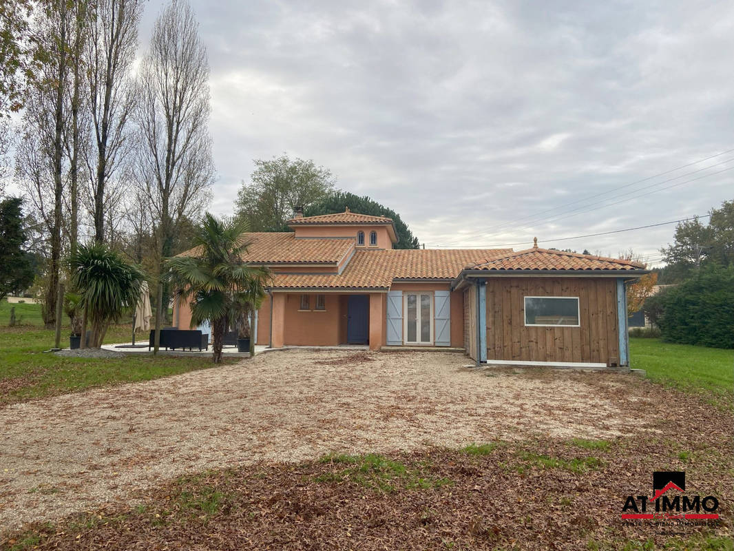 Maison à SAINT-AIGULIN