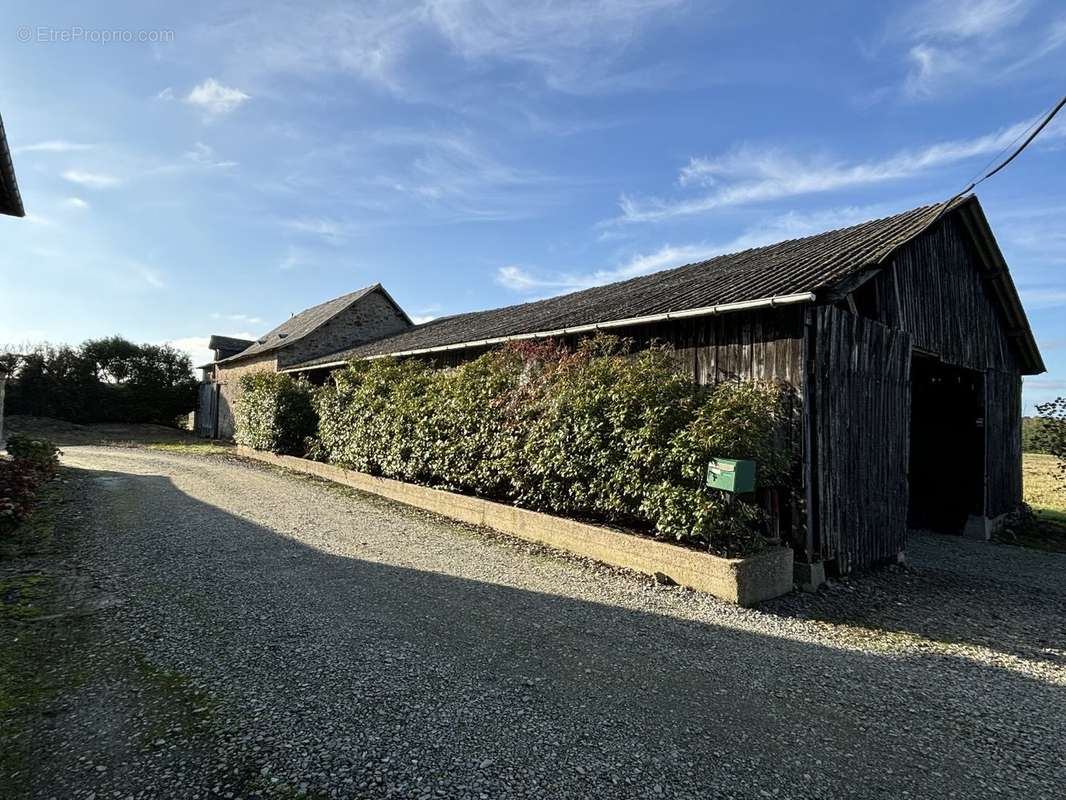 Maison à SAINT-DENIS-D&#039;ANJOU