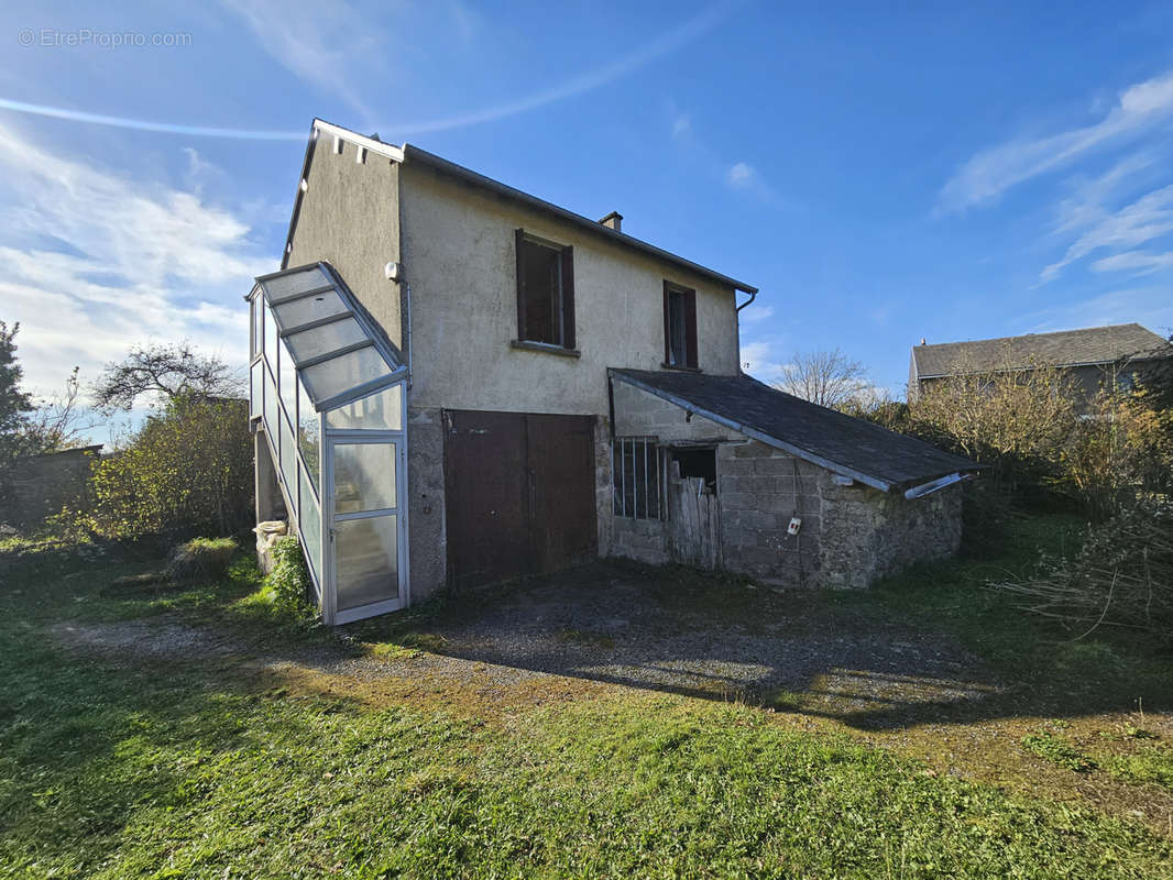 Maison à SAINT-GOUSSAUD