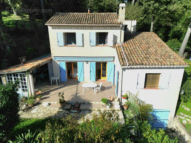 Maison à MOUGINS