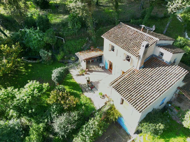 Maison à MOUGINS