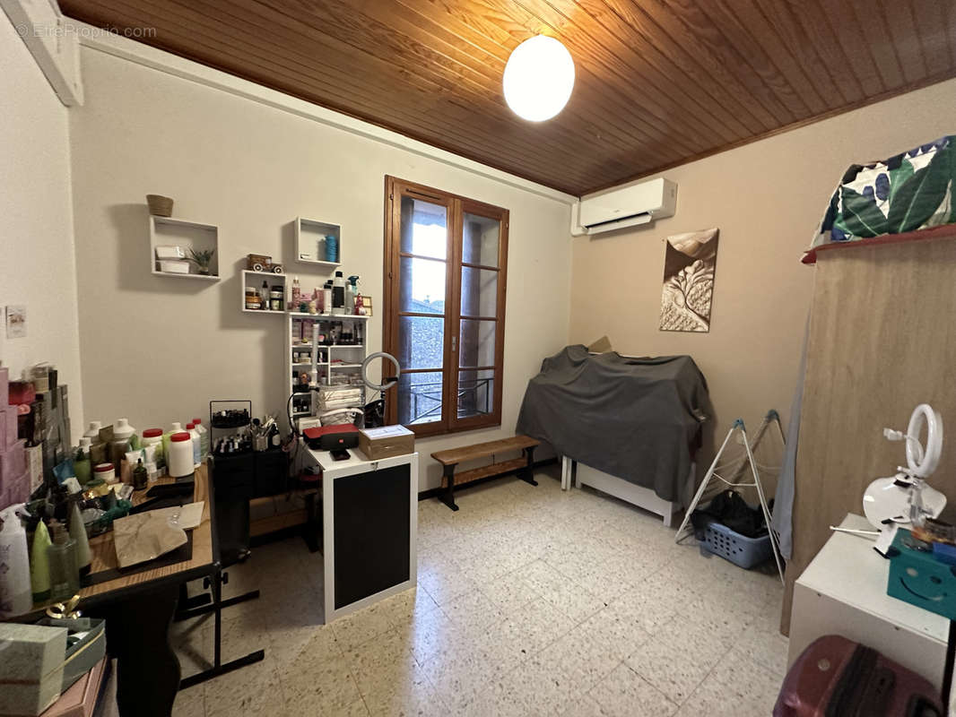 Appartement à THEZAN-LES-BEZIERS